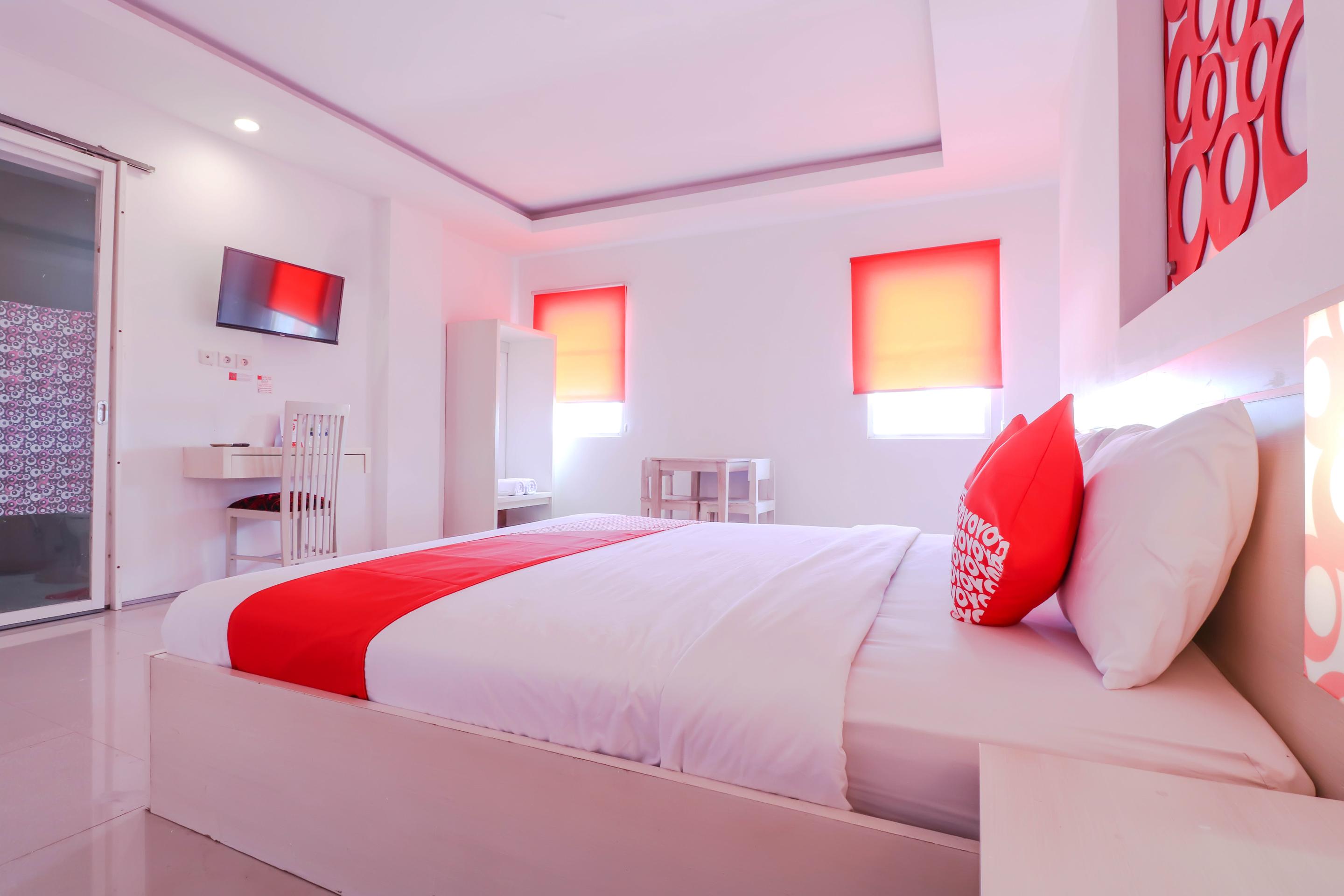 โอโย 1489 ซิโมนา โฮเต็ล Aparthotel เกอโรโบกัน ภายนอก รูปภาพ