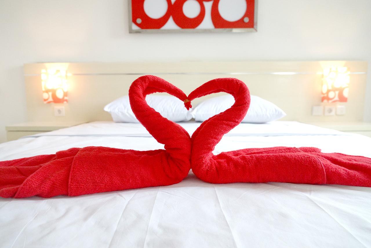 โอโย 1489 ซิโมนา โฮเต็ล Aparthotel เกอโรโบกัน ภายนอก รูปภาพ