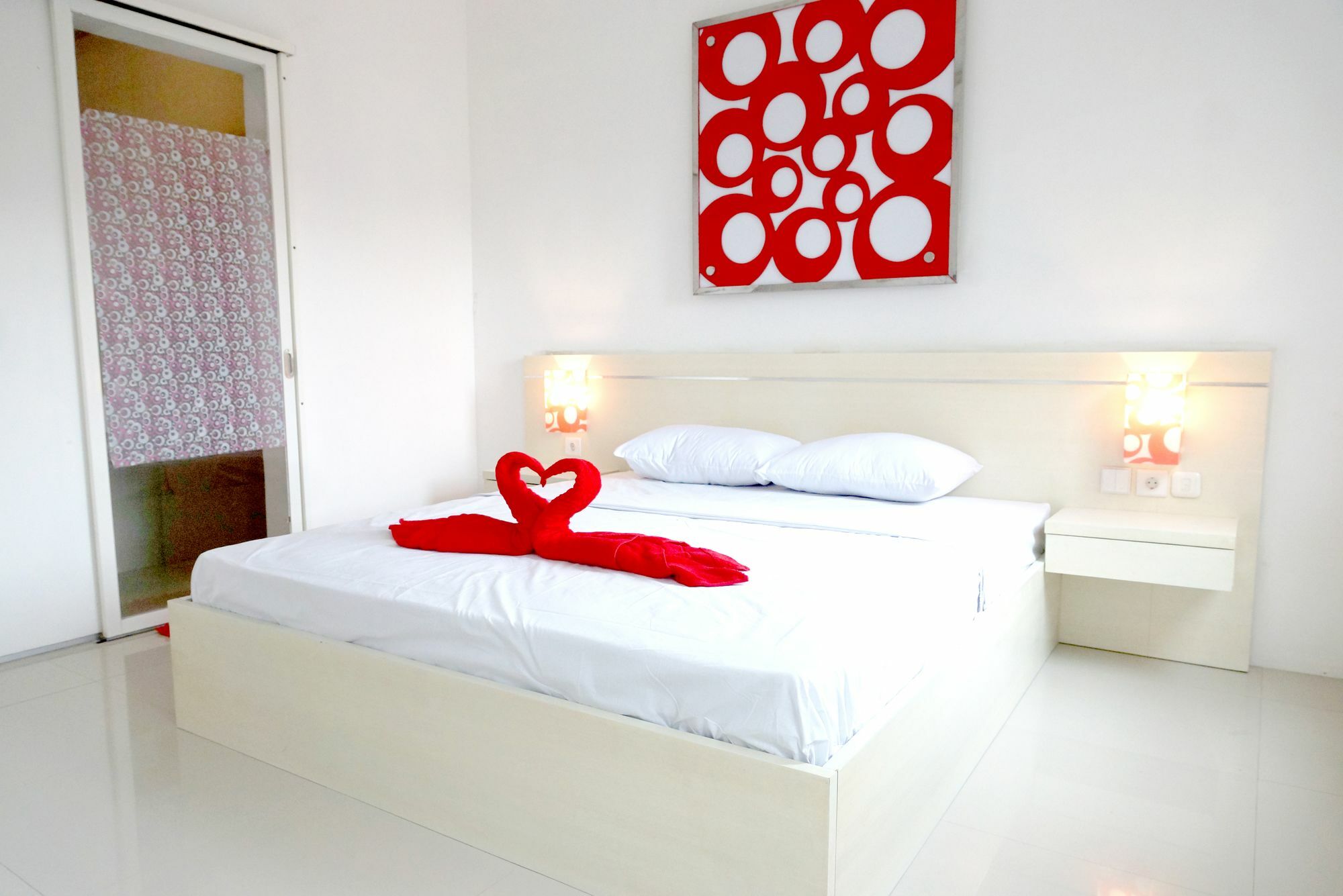 โอโย 1489 ซิโมนา โฮเต็ล Aparthotel เกอโรโบกัน ภายนอก รูปภาพ