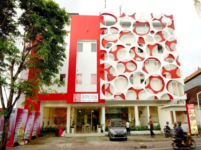 โอโย 1489 ซิโมนา โฮเต็ล Aparthotel เกอโรโบกัน ภายนอก รูปภาพ