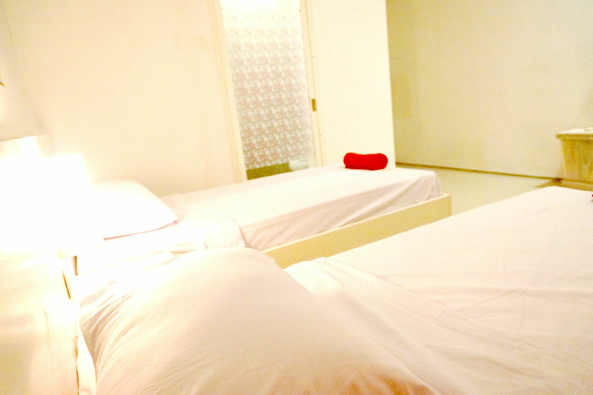โอโย 1489 ซิโมนา โฮเต็ล Aparthotel เกอโรโบกัน ภายนอก รูปภาพ
