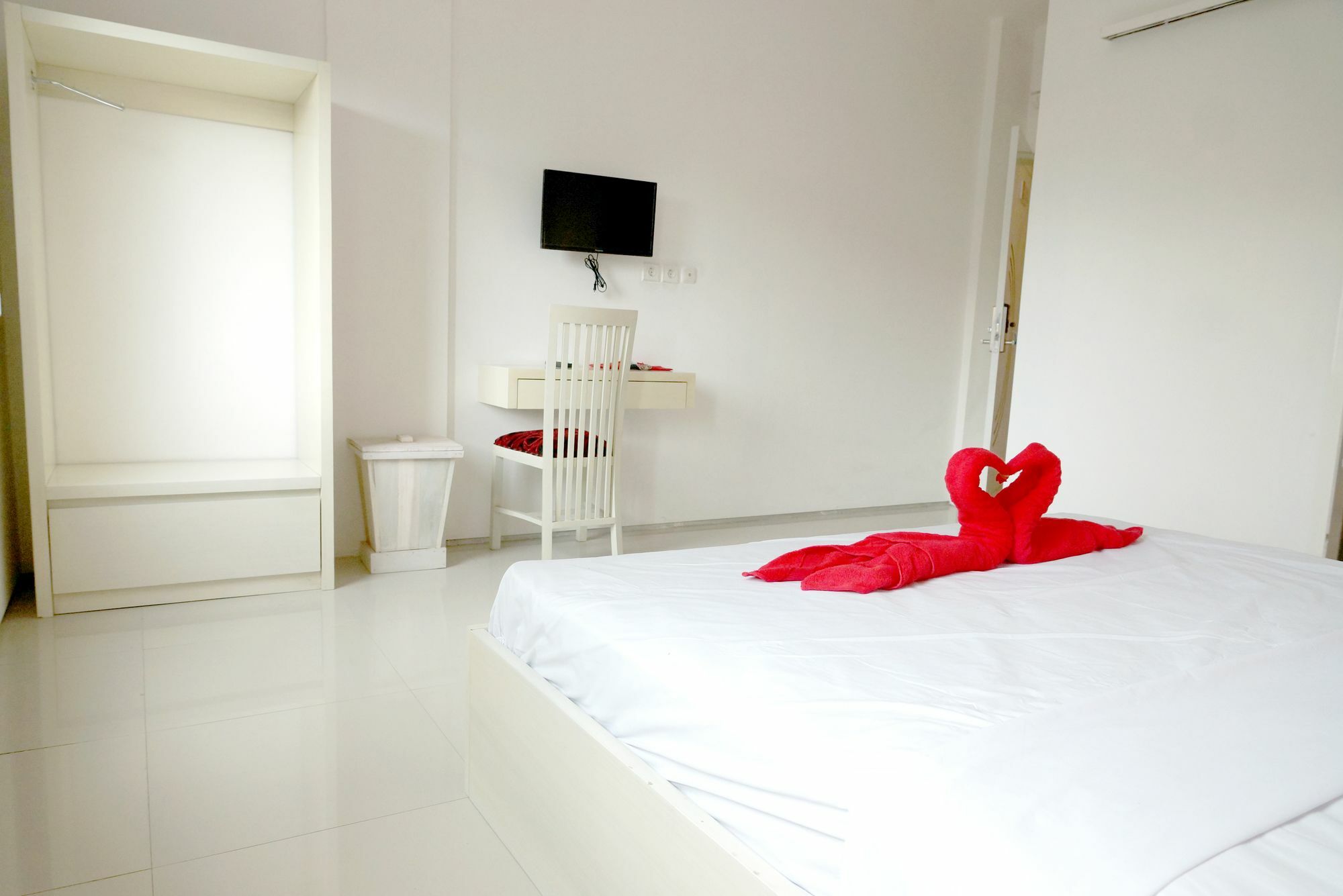 โอโย 1489 ซิโมนา โฮเต็ล Aparthotel เกอโรโบกัน ภายนอก รูปภาพ