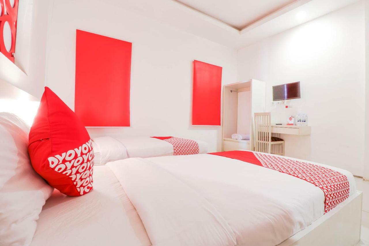 โอโย 1489 ซิโมนา โฮเต็ล Aparthotel เกอโรโบกัน ภายนอก รูปภาพ